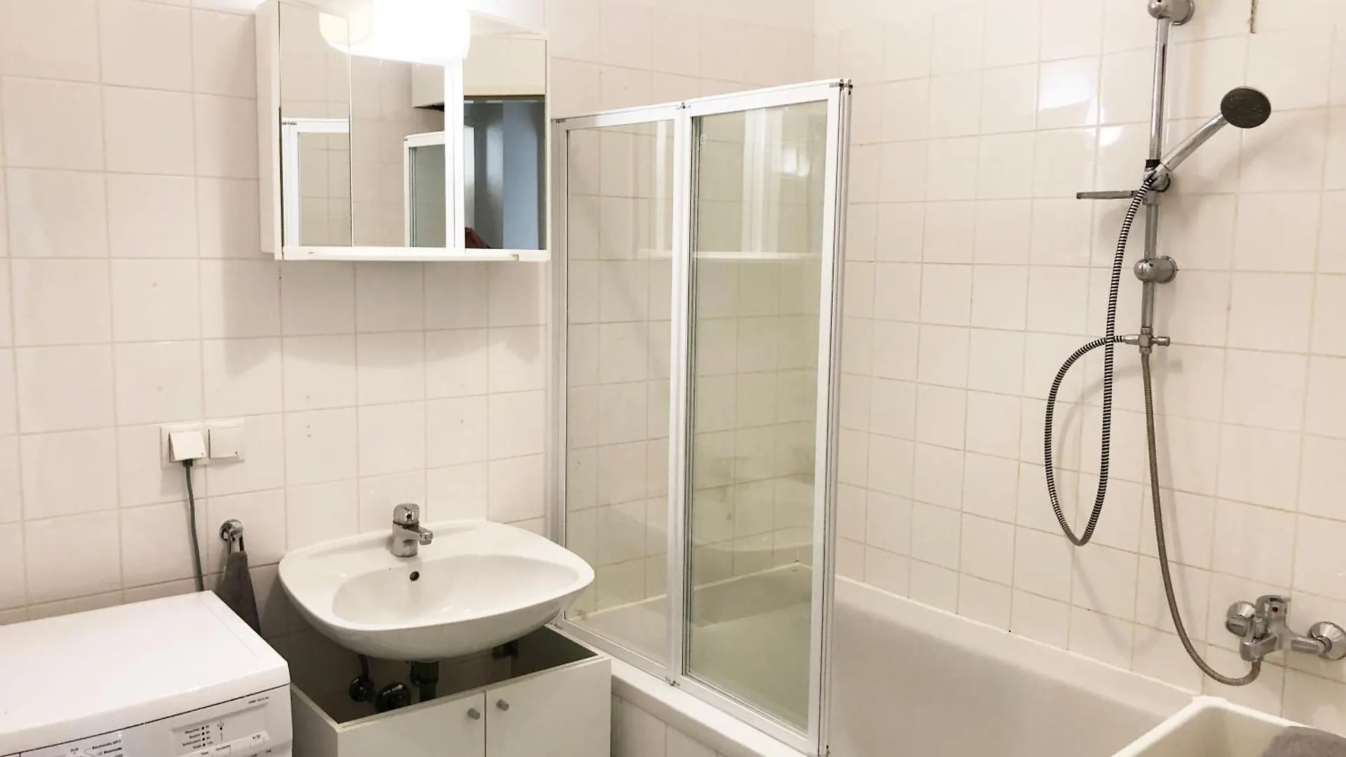 4-Bedroom Apartment In Central Location In Hipp 3Rd District Viyana