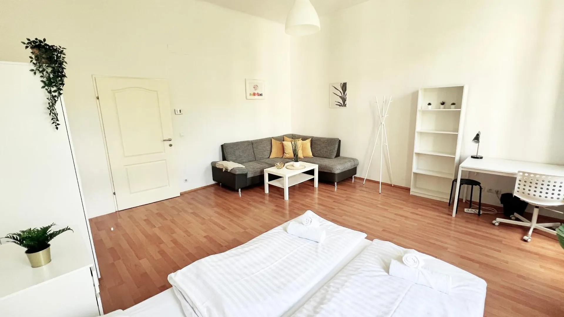 4-Bedroom Apartment In Central Location In Hipp 3Rd District Viyana