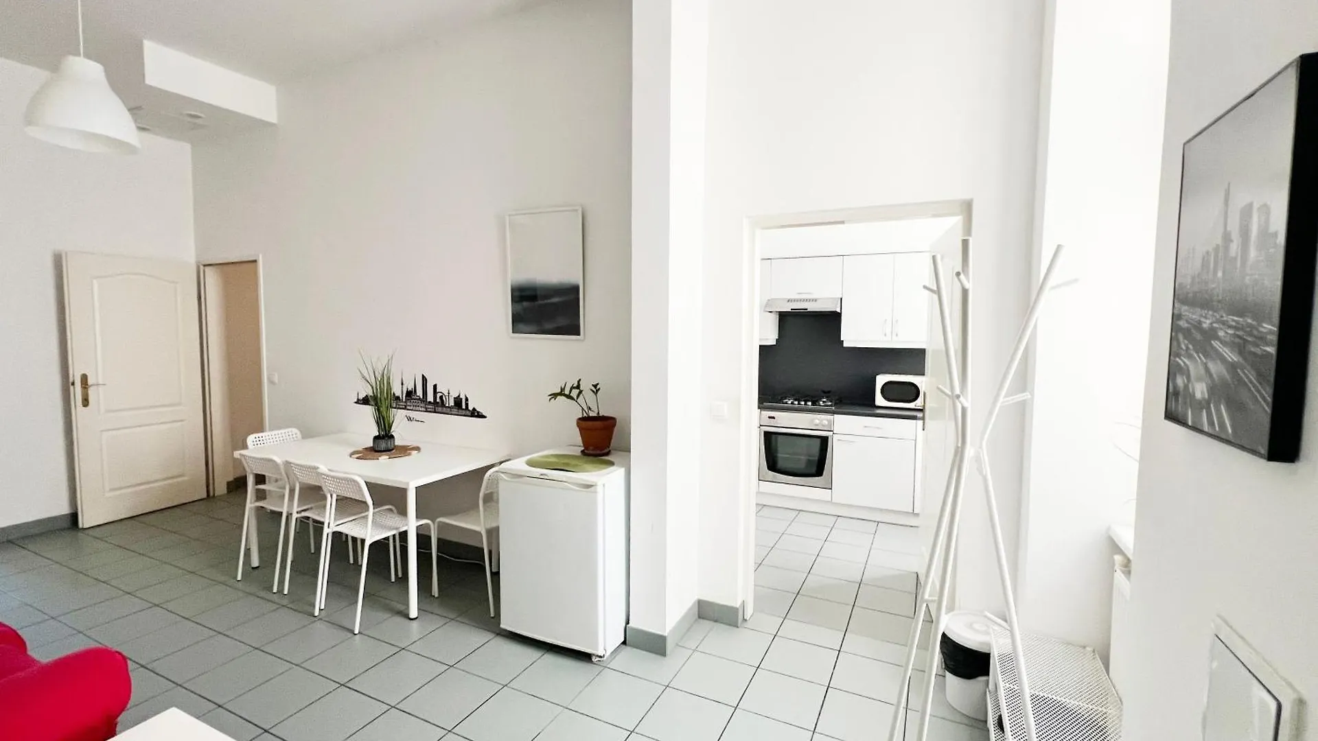 4-Bedroom Apartment In Central Location In Hipp 3Rd District Viyana Avusturya